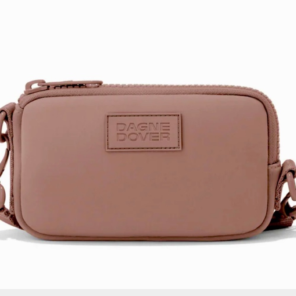 Dagne Dover Mara phone sling